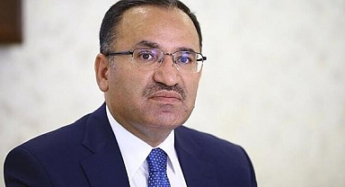 AKP'li Adalet Bakanı Bozdağ: Sosyal Medya Yasası, Bu Alanı Zapturapt Altına Almayı Hedefleyen Bir Yasa