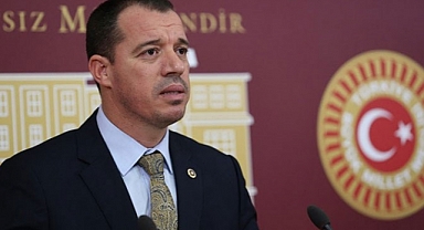 AKP'li Milletvekili Özşavlı, DEVA Partili Mustafa Yeneroğlu'na Destek Çıktı