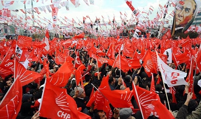 AKP'nin Kalesinde 700 Kişi CHP'ye Katıldı