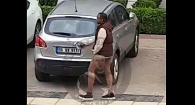 Altına Bir Şey Giymeyen Yabancı Uyruklu Bir Şahıs, Servis Bekleyen Küçük Kıza Doğru Yürüdü