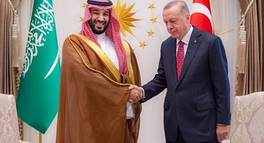 Arap Prensi, Erdoğan'la Çektirdiği O Fotoğrafı Basına Servis Ettirdi
