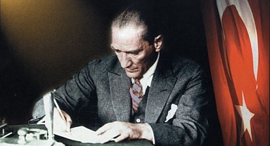 Atatürk’e Hakaret Suçu Nedir? Atatürk’e Hakaret Nereye Şikayet Edilir? Dava Zamanaşımı Nedir? Atatürk Aleyhine İşlenen Suçlar Hakkında Kanun