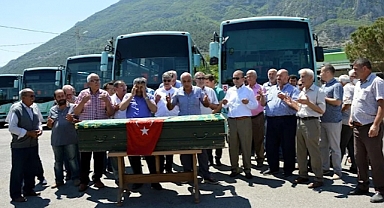 'Ben Ekonomistim': Manisa'da Toplu Taşımanın Cenazesi Kaldırıldı
