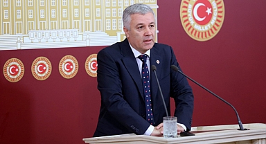 CHP'li Vekil: Savaşarak Kurduğumuz Vatanı Birileri Sevişerek Elimizden Alıyor Farkında Değilsiniz