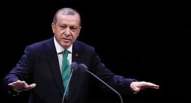 Erdoğan Kendisini 'Führer' Zannetti: Her Kim Bana Saldırıyorsa Türkiye'ye Saldırıyor Demektir