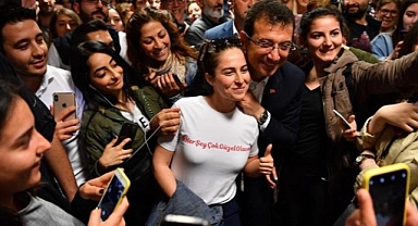 İmamoğlu, Öğrenci Burslarının 4 Bin 500 TL'ye Çıkarılacağını Açıkladı