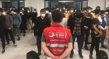 İstanbul'da Bir Haftada 6 Bin 686 Kaçak Göçmen Yakalandı