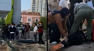 Kayseri'de Havada Çarpışan Paraşütçüler Villaların Çatısına Düştü
