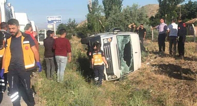 Kayseri'de İşçi Servisi Devrildi: 9 Yaralı