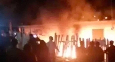 Meksika'da Bir Siyasetçi Yakılarak Öldürüldü 