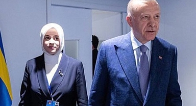 Merve Kavakçı'nın Kızı, Bu Yılki NATO Zirvesinde de Erdoğan'a Tercümanlık Yaptı