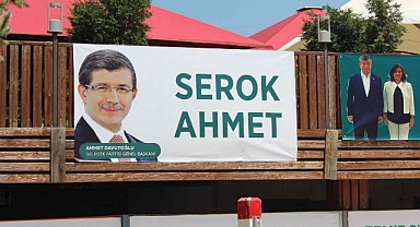 Serok Ahmet'in Kürtçülük Aşkı Depreşti: Gelecek Partisi'nin Kürt Meselesi Dosyası