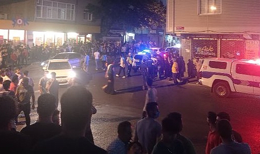 Sultanbeyli'de 16 Yaşındaki Bir Çocuk Cinsel İstismara Uğradı, Halk Sokağa İndi