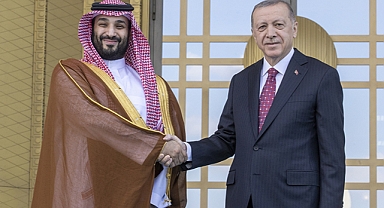 Suudi Veliaht Prens Muhammed bin Selman, Türkiye'de: Muhafız Alayını 'Selamünaleyküm' Diyerek Selamladı