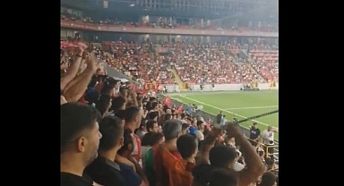Türkiye-Litvanya Maçında 'Ülkede Mülteci İstemiyoruz' Sloganı Atıldı