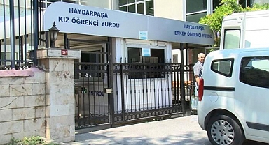 Üsküdar'da Yurtta Kalan 25 Öğrenci Yemekten Zehirlendi