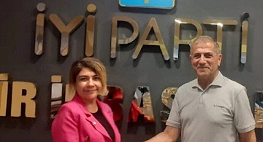 'Vicdanımın Sesini Dinledim' Diyerek İstifa Eden AKP'li Başkan Yardımcısı İYİ Parti'ye Katıldı
