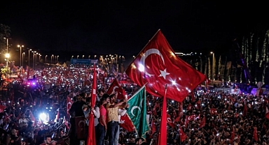 AKP 15 Temmuz Gazilerini İkiye Böldü: Yandaş, Muhalif