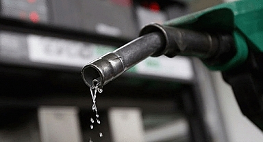 AKP'den Bayram Hediyesi: Motorine Zam