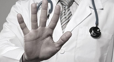 Bir Doktor Sağlık Müdürlüğünden Çelik Yelek, Miğfer Talep Etti