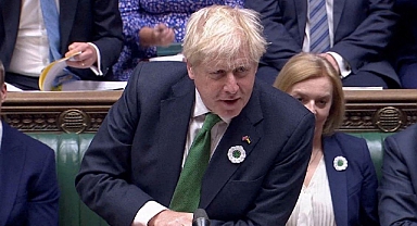 Boris Johnson Güven Oylamasını Kazandı