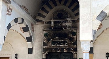 Cami Kapısına Benzin Döküp Ateşe Veren Şahıs Gözaltına Alındı