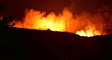 Çeşme’de Yangın: Bazı Evler Boşaltıldı