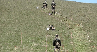 Ermenistan Sınırında Mayın Temizliği: Patlama Sonucu 1 Kişi Yaralandı