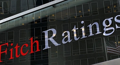 Fitch, Türkiye'nin Kredi Notunu Düşürdü