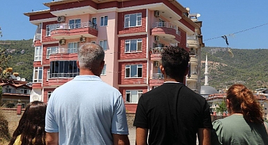 Gurbetçi Aile Türkiye'ye Dönünce Evlerine Başka Birinin Yerleştiğini Gördü
