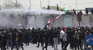 Irak'ta Sadr Destekçileri Yeşil Bölge'yi Tekrar Basmak İstedi