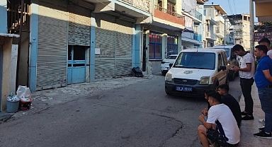 İzmir'de Bir Suriyeli, Eşiyle İlişki Yaşayan Başka Bir Suriyeliyi Öldürdü