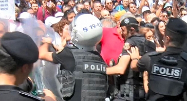 Özdil: Şiddeti Protesto Edenlere Şiddet Gösteren Zihniyeti, Tıp Bilimi Tedavi Edemez