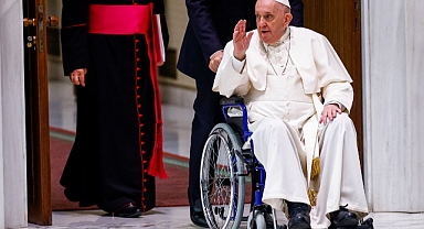 Papa, Gençlerin 'Daha Az Et Yemelerini' İstedi