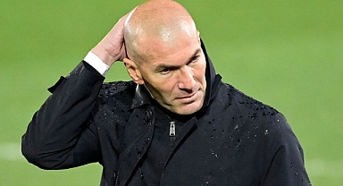 Zidane İstanbul'a Gelip Saç Ektirdi