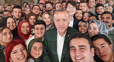 AKP, İlk Kez Oy Kullanacak Seçmenler Arasında 4. Parti