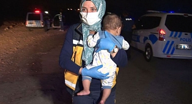 Antalya'da 9 Aylık Bebeği Evin Kapısına Bıraktılar