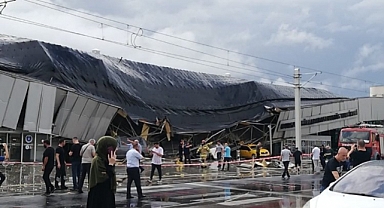 Bursa'da Otobüs Terminaline Yıldırım Düştü