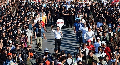CHP Lideri Kılıçdaroğlu, Gençlerle Birlikte Kocatepe'ye Yürüyecek