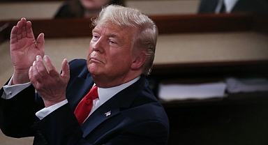 FBI, Eski ABD Başkanı Trump'ın Evini Bastı