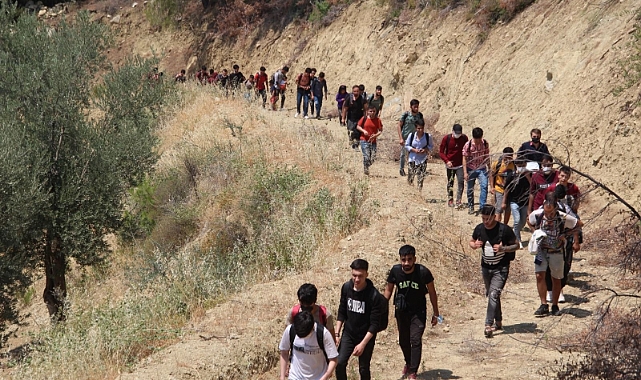 İçişleri Bakanlığı: Yakalanan Kaçak Göçmen Sayısı Bir Yılda Yüzde 106 Arttı, En Çok Afgan ve Pakistanlı...