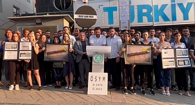 İYİ Parti Ankara Gençlik Kolları ÖSYM'nin Kalemini Kırdı