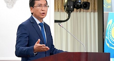 Kazakistan'da Birinci Sınıf Öğrencilerine Artık Rusça Öğretilmeyecek
