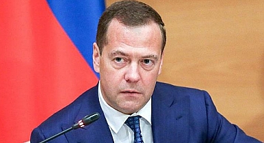 Medvedev: Kazakistan'da Ruslara Soykırım Yapılıyor, Buna Göz Yummayacağız