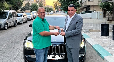 MHP'li Vekil, Belediye Meclis Üyesine Lüks Araba Hediye Etti: Sana Bir Değil Bin Araba Feda Olsun