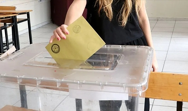 Muhalefet Seçime Hazırlanıyor: 'Konuşanların Yarısı Oy Verse Yeter'