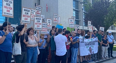 ODTÜ Öğrencileri ABB Önünde Protesto Gösterisi Düzenledi: ODTÜ, Rant Yoluna Hayır Diyor