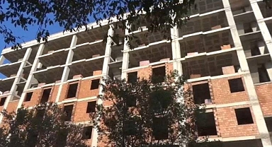 Silivri'de 15 Yaşındaki Çocuk, Çalıştığı İnşaatın 6. Katından Düştü