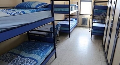 3 Kişilik Odalara 6 Yatak Konuldu: 'KYK Yurtları Cezaevi Koğuşuna Döndü'