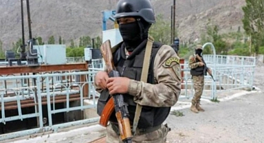 Kırgızistan-Tacikistan Sınırında Silahlı Çatışma: 24 Ölü, 90 Yaralı